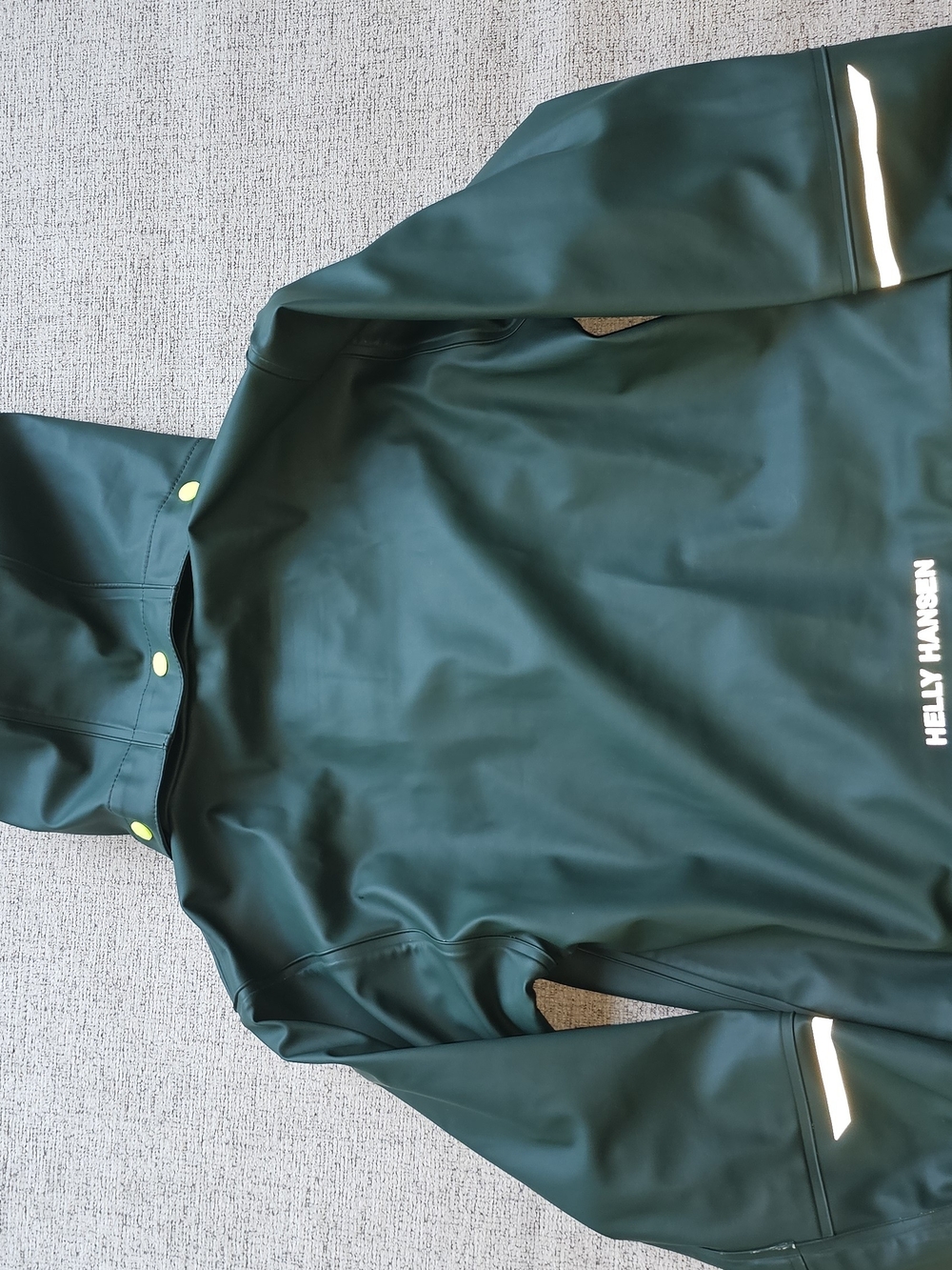 Helly Hansen Kids Dark Green Waterproof Hooded Raincoat with Reflective Accents - Picture 2 of 3